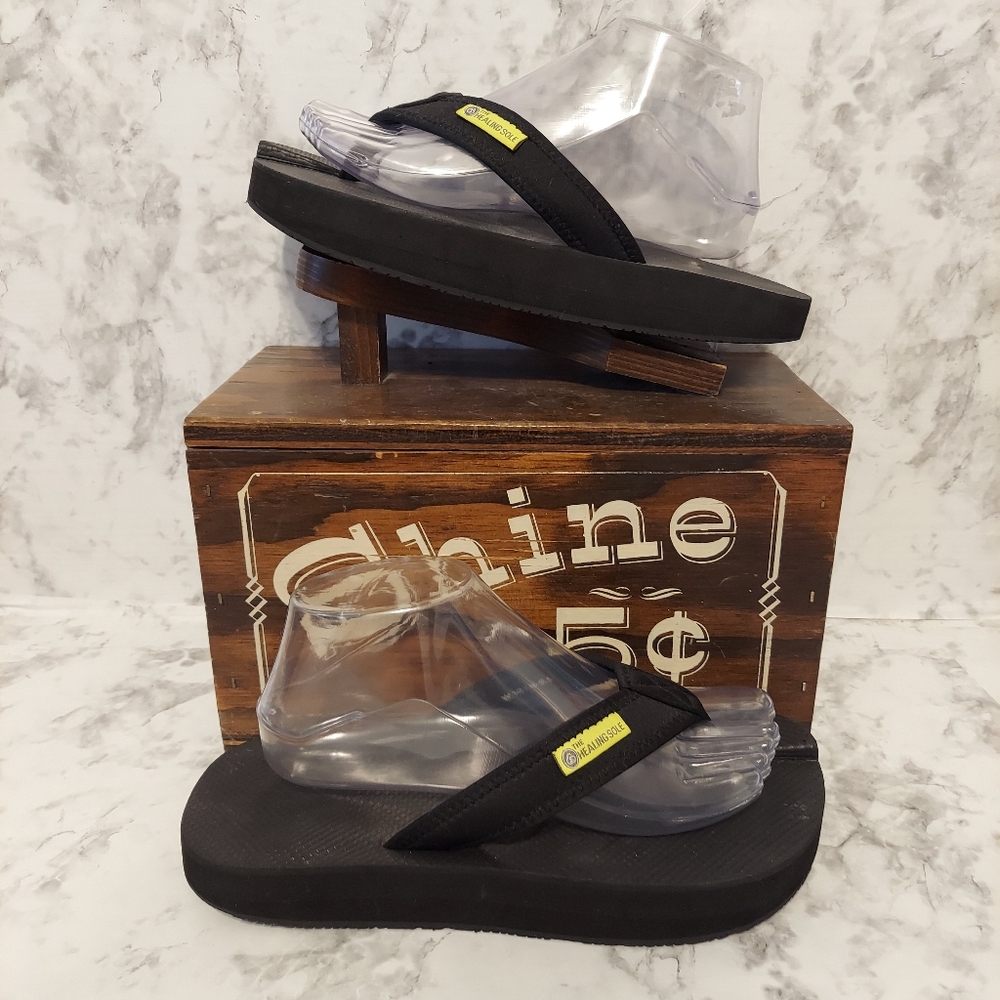 Pre-owned the healing sole flip flop